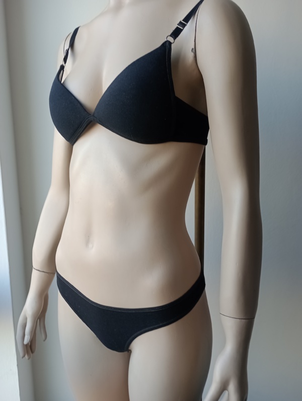 Conjunto triangulo soft de algodón – Negro