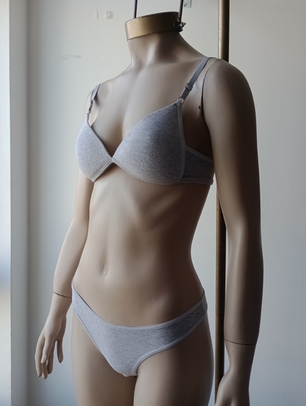 Conjunto triángulo soft algodón - Gris