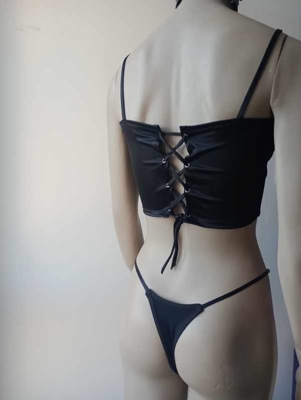Top acordonado y less regulable  - Negro - Image 2