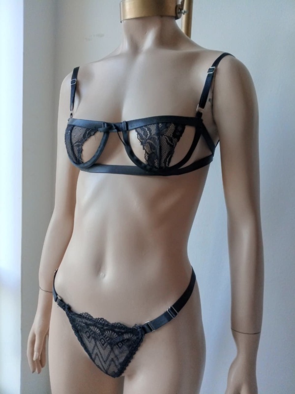 Conjunto erótico con arco - Negro - Image 2