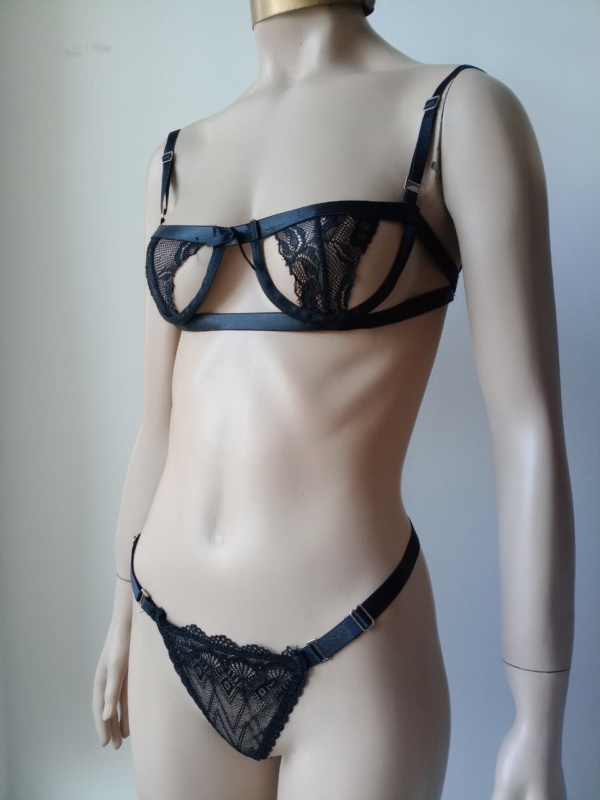 Conjunto erótico con arco - Negro